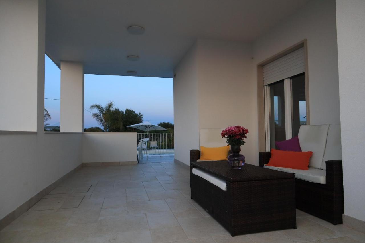 קונברסאנו Malia Holiday Villa מראה חיצוני תמונה