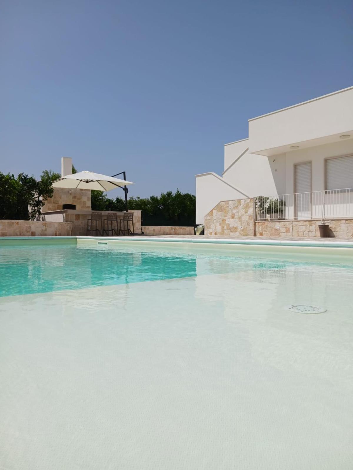 קונברסאנו Malia Holiday Villa מראה חיצוני תמונה