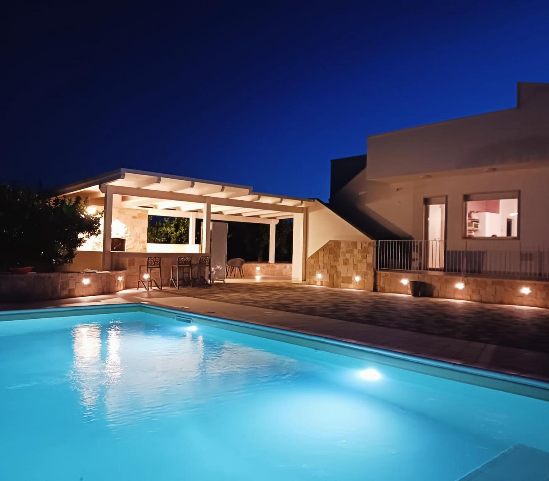 קונברסאנו Malia Holiday Villa מראה חיצוני תמונה